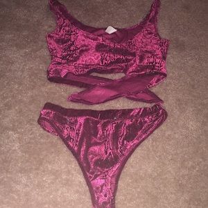 Fashion nova wrap top snake velvet set new